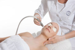 Anti-Aging mit Microdermabeasion